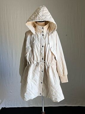 OOF Wear - Quilted Cape Coat - Hood, Windbreaking, Water Resistant & Full Zip- L